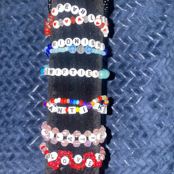 For the “SWIFTIES” I am making many styles and can also do custom size & colors - Picture 1 of 16